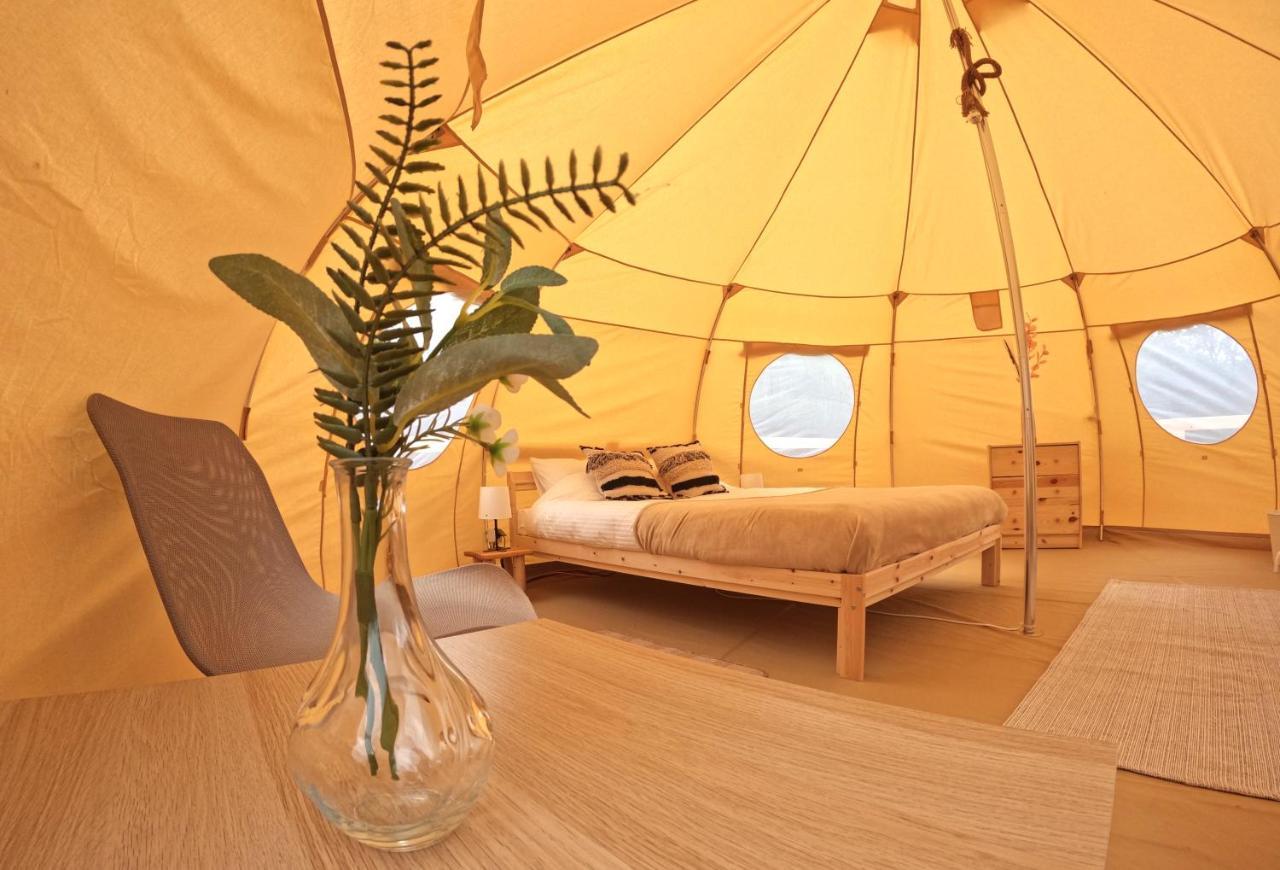 Flore'S Garden Glamping Bran  Esterno foto