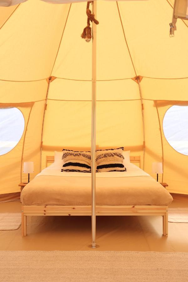 Flore'S Garden Glamping Bran  Esterno foto